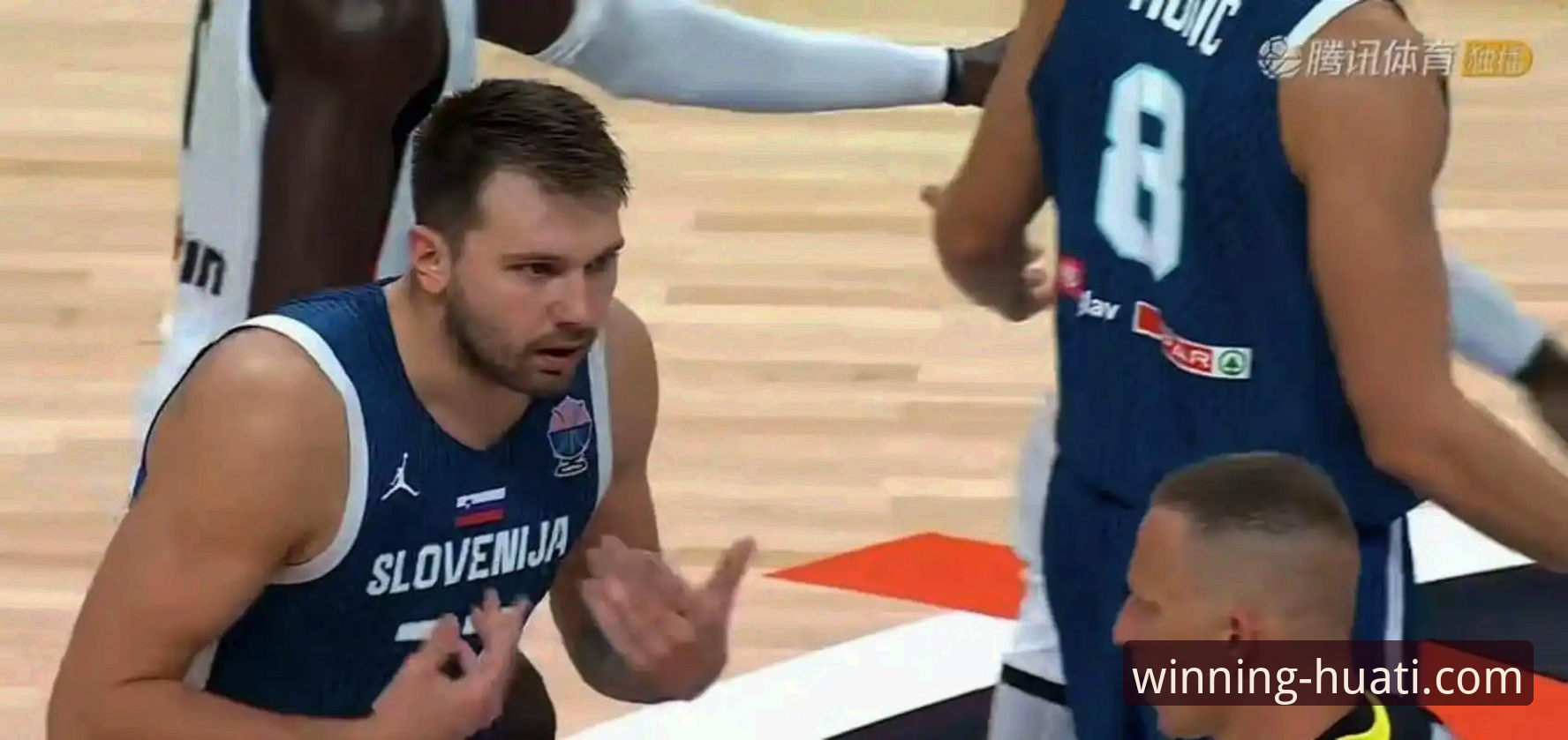 东契奇43分引领湖人进攻风暴：一场流畅观赛体验背后的平台深度评测